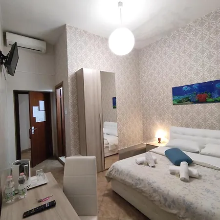 לינה וארוחת בוקר Anas Prime Place *